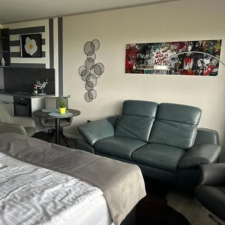 Relax アパート ビューズム